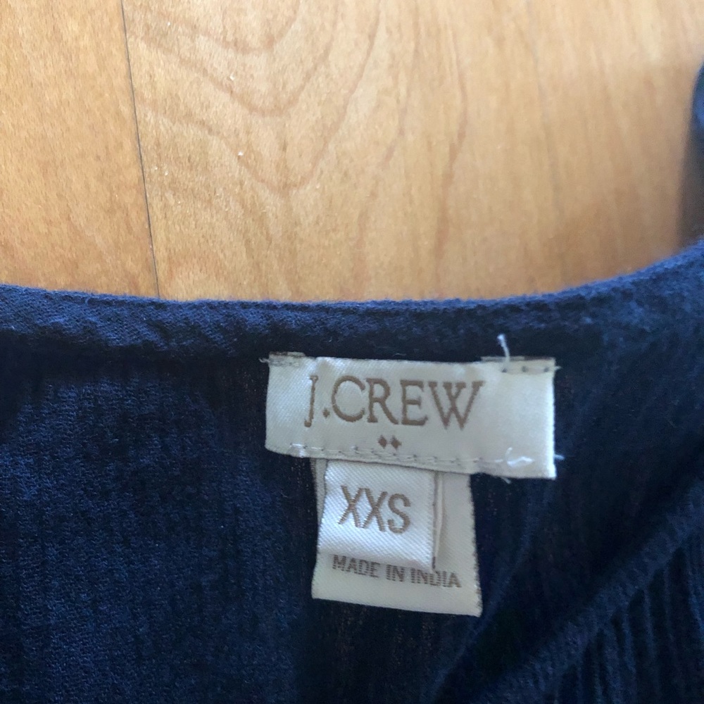 Trendy chic navy top